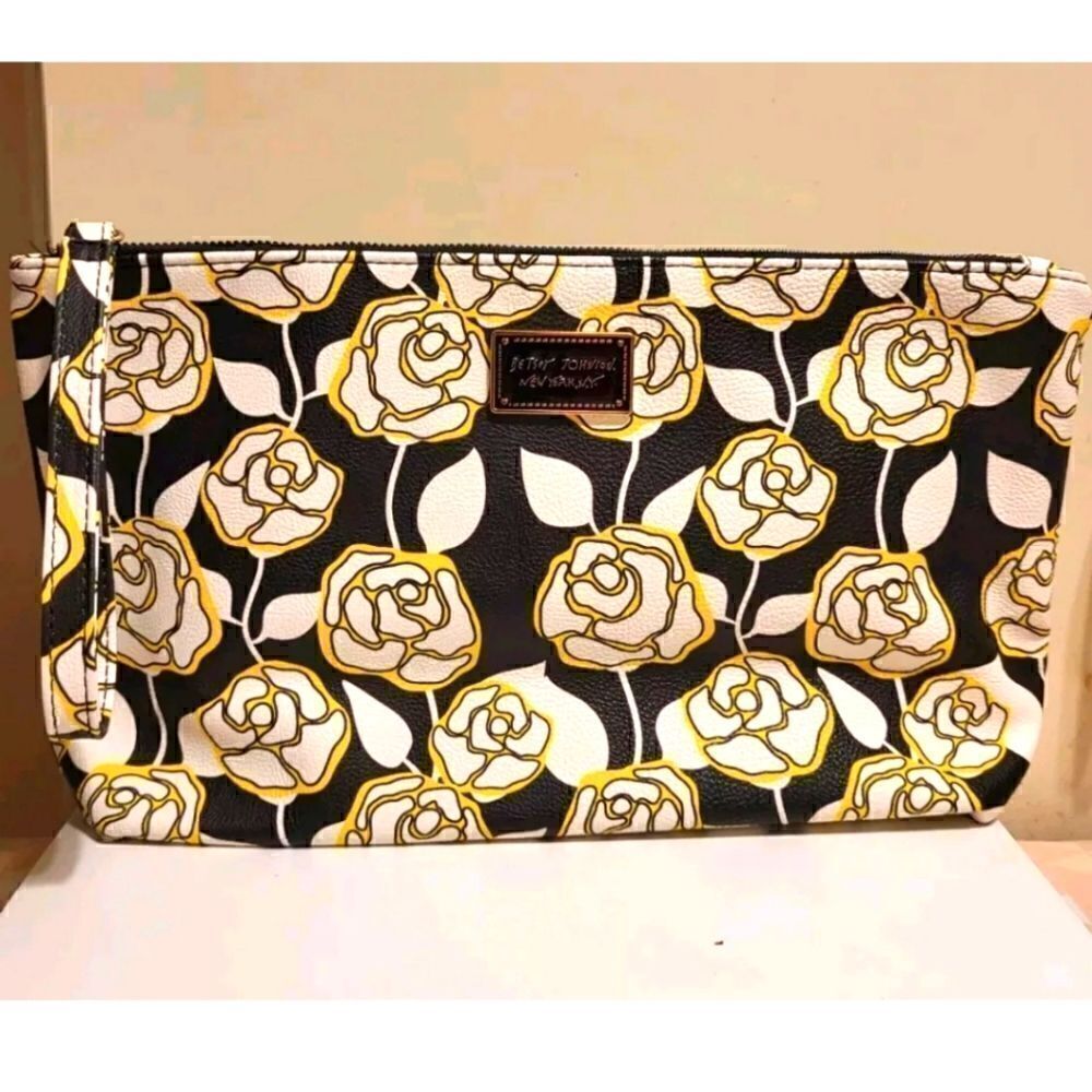 Betsey Johnson Black/Wht/Yellow Rose Print PVC Wristlet Large Toiletries Bag $50